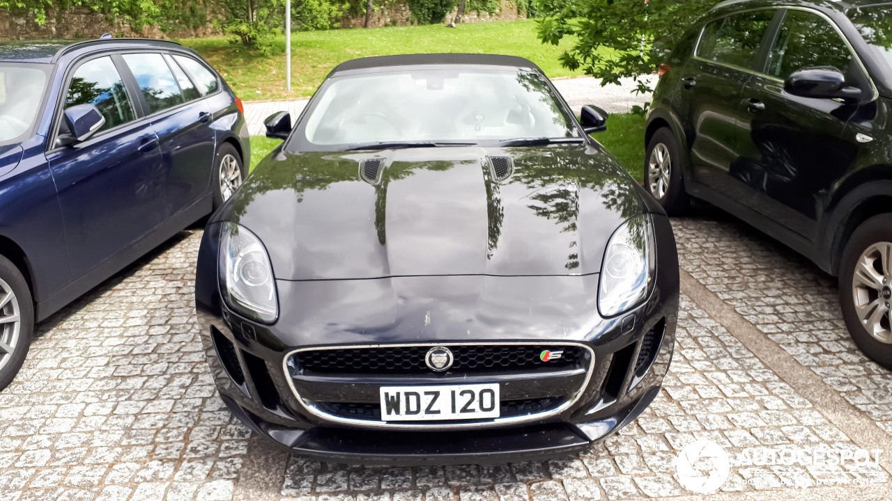 Jaguar F-TYPE S Convertible