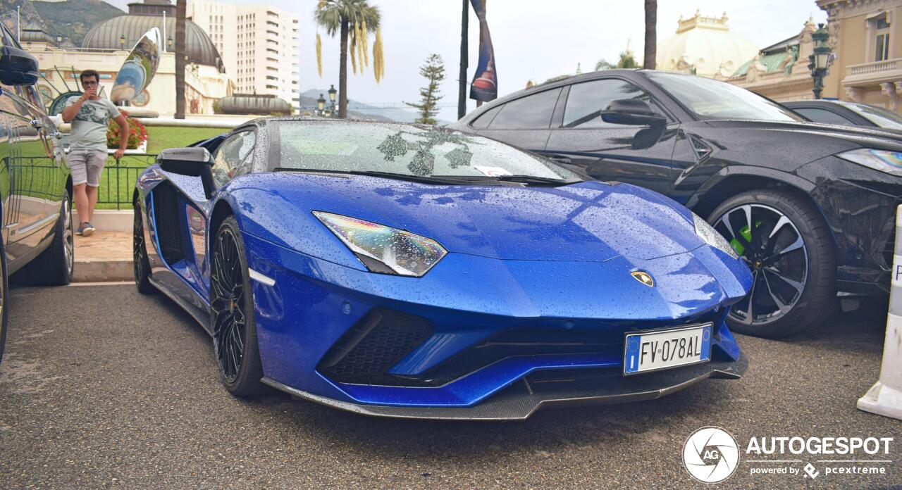 Lamborghini Aventador S LP740-4 Roadster