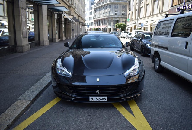 Ferrari GTC4Lusso T