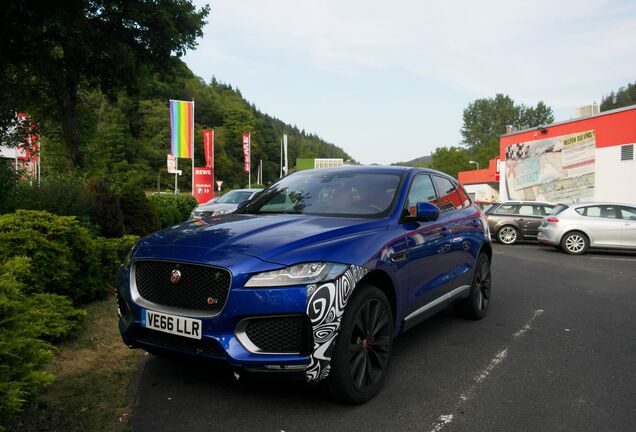 Jaguar F-PACE 2020