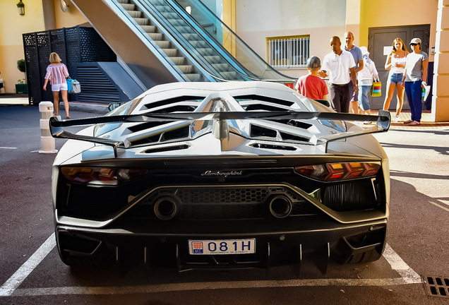 Lamborghini Aventador LP770-4 SVJ