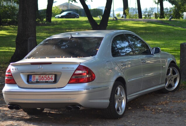 Mercedes-Benz E 55 AMG