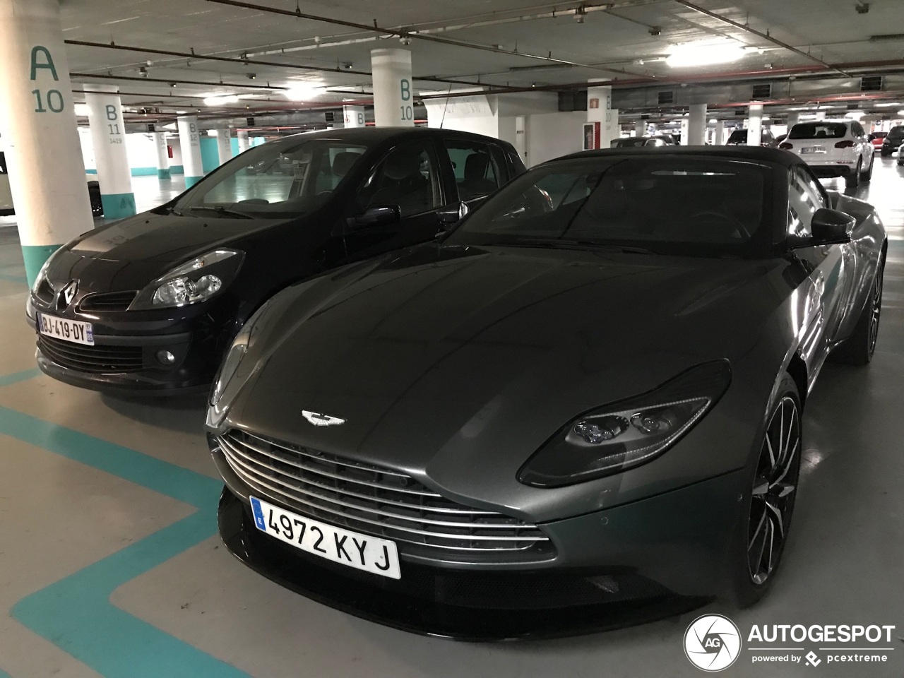 Aston Martin DB11 V8 Volante