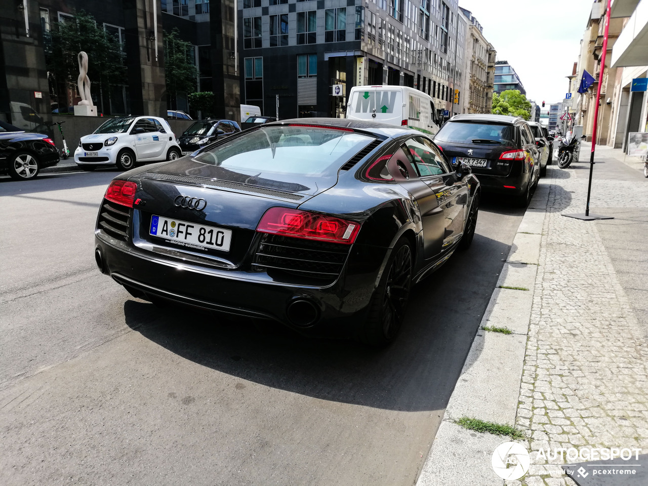 Audi R8 V10