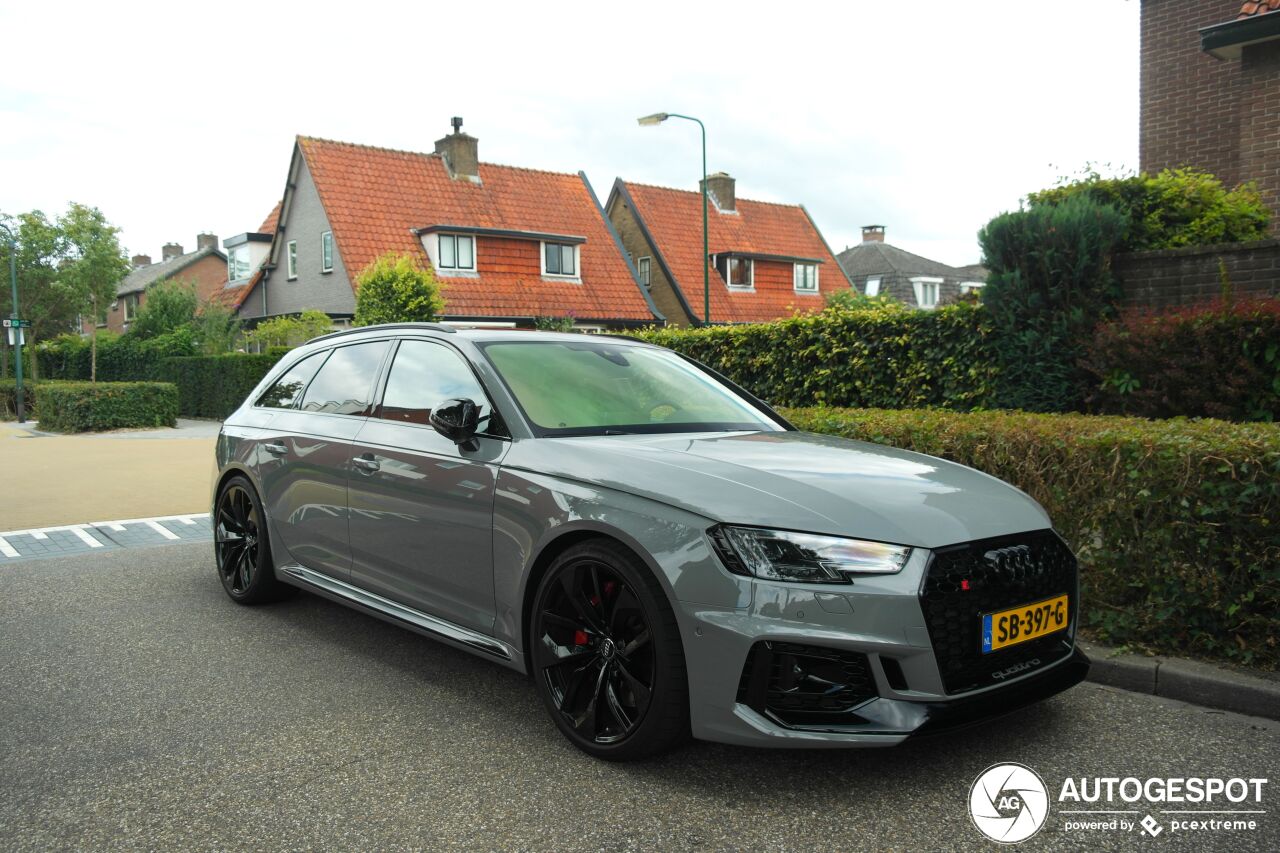 Audi RS4 Avant B9