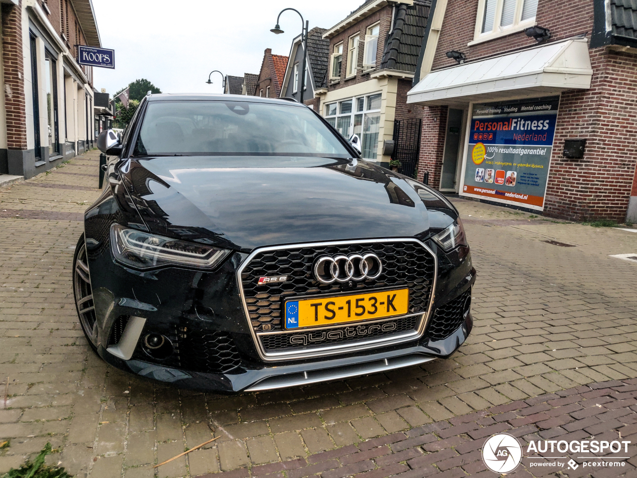 Audi RS6 Avant C7 2015