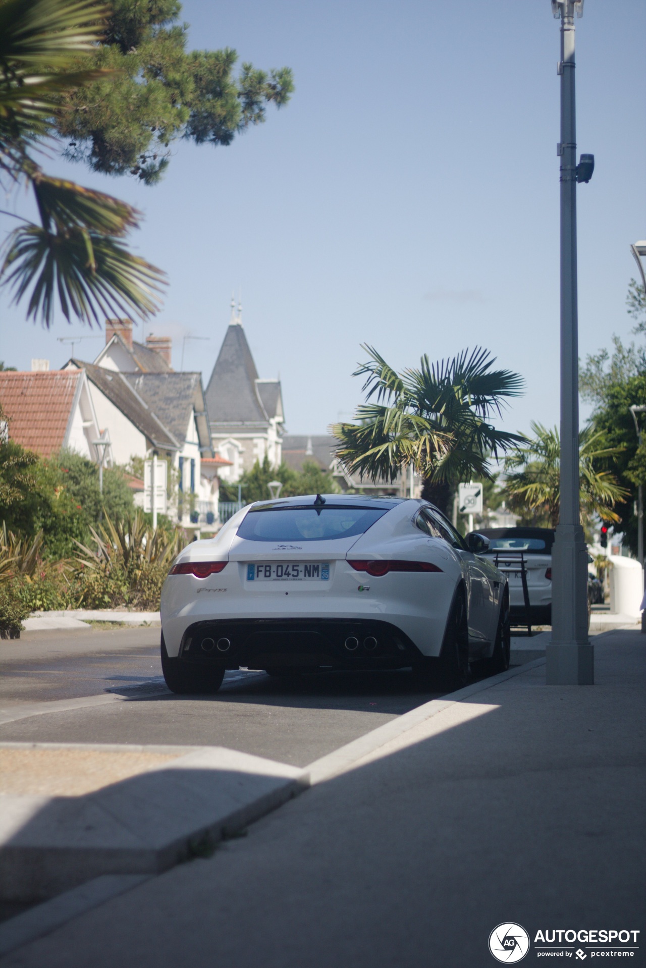 Jaguar F-TYPE R Coupé