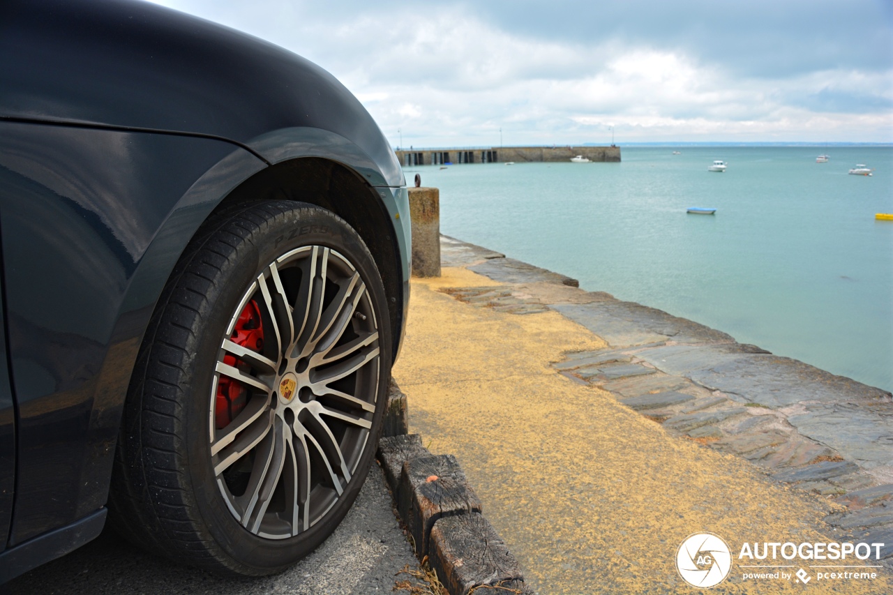 Porsche 95B Macan Turbo