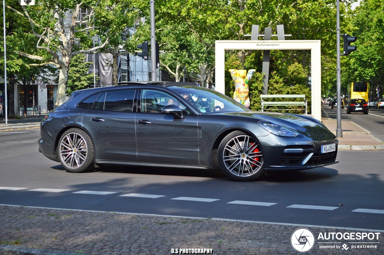 Porsche 971 Panamera Turbo Sport Turismo