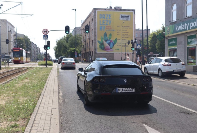 Ferrari GTC4Lusso