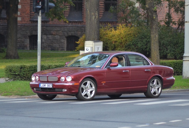 Jaguar XJR