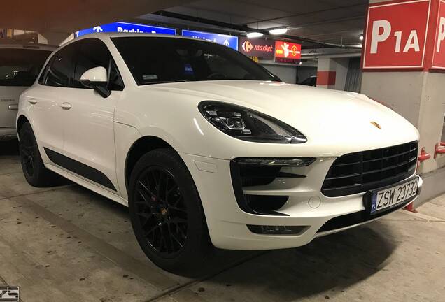 Porsche 95B Macan GTS