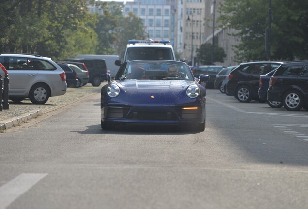 Porsche 992 Carrera 4S Cabriolet