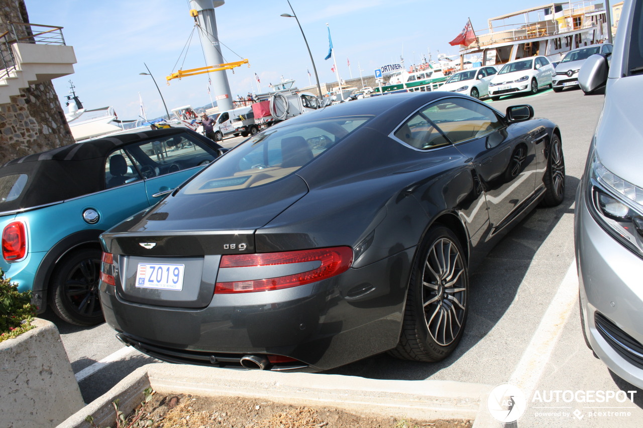 Aston Martin DB9