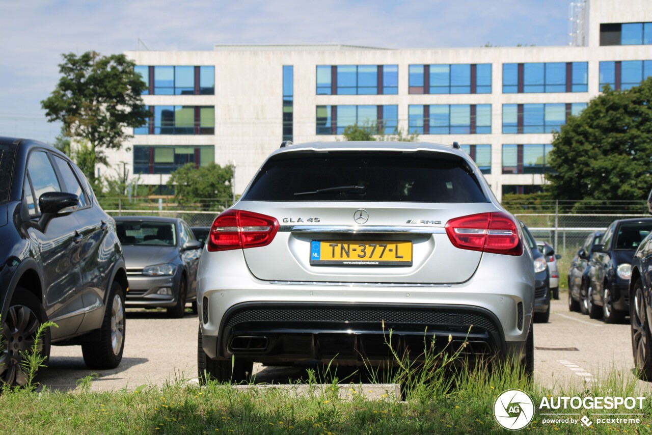 Mercedes-Benz GLA 45 AMG X156