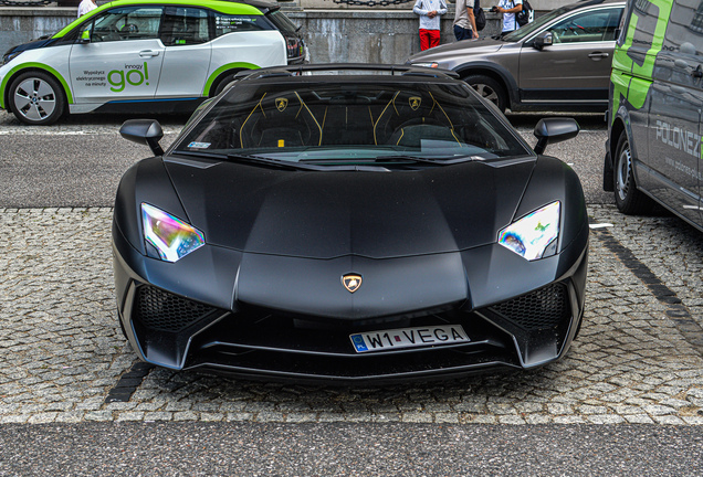 Lamborghini Aventador LP750-4 SuperVeloce Roadster