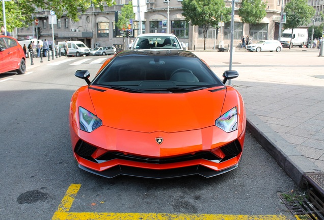 Lamborghini Aventador S LP740-4 Roadster