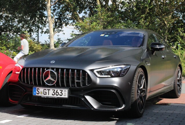 Mercedes-AMG GT 63 S X290