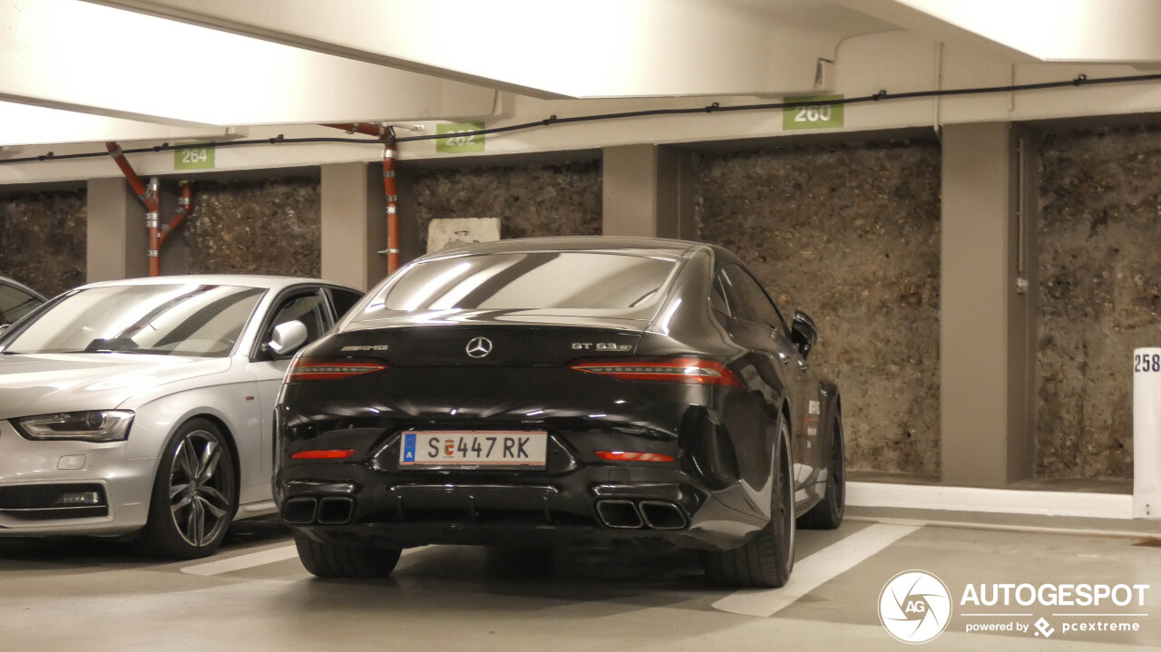 Mercedes-AMG GT 63 S X290