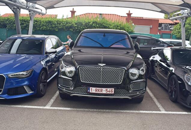 Bentley Bentayga V8