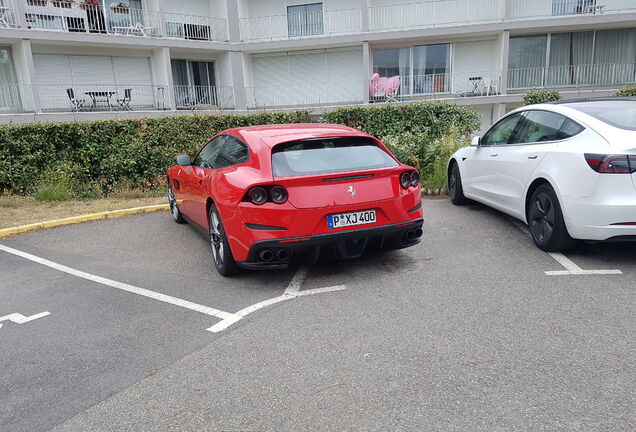 Ferrari GTC4Lusso T