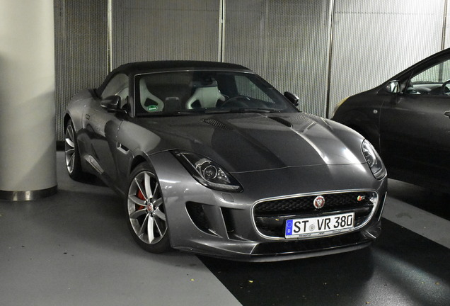 Jaguar F-TYPE S Convertible