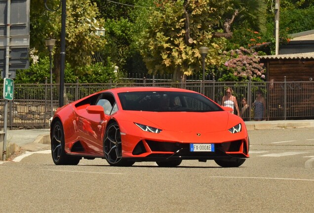 Lamborghini Huracán LP640-4 EVO