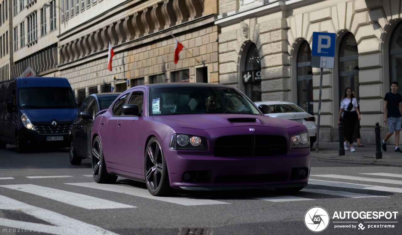 Dodge Charger SRT-8