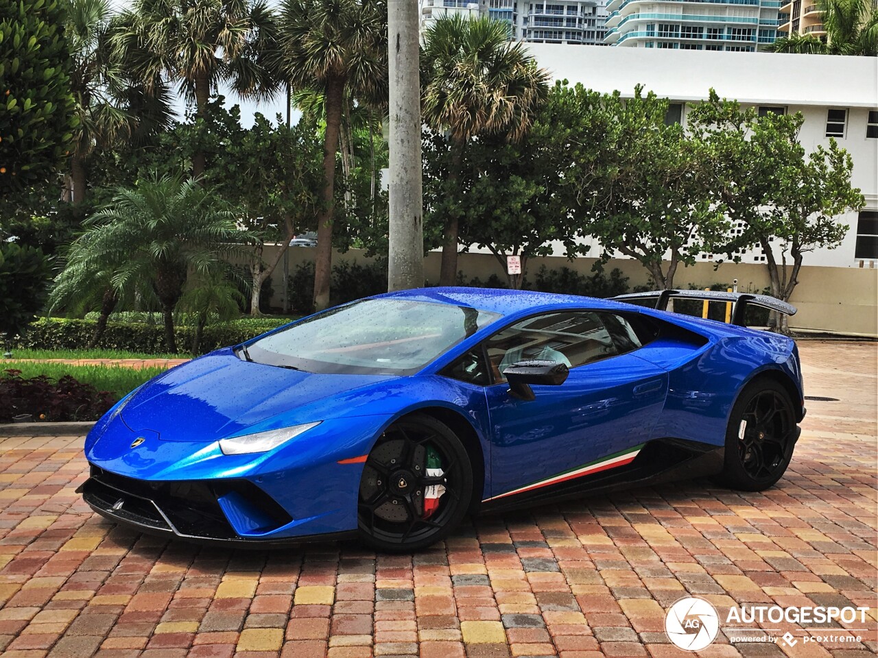 Lamborghini Huracán LP640-4 Performante