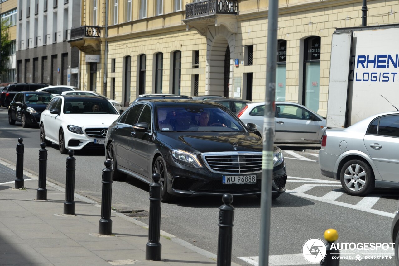 Mercedes-Benz S 63 AMG V222