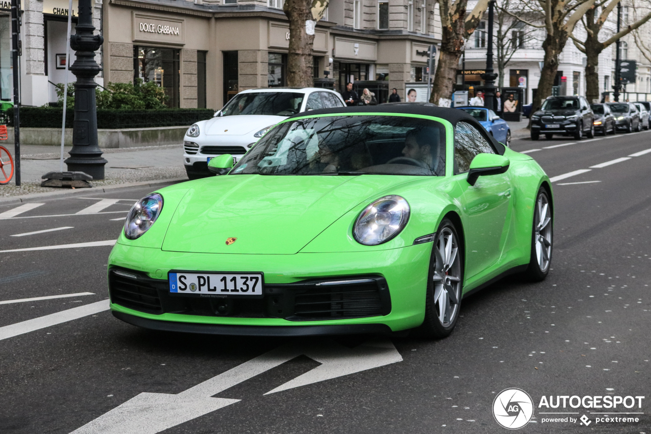 Porsche 992 Carrera 4S Cabriolet