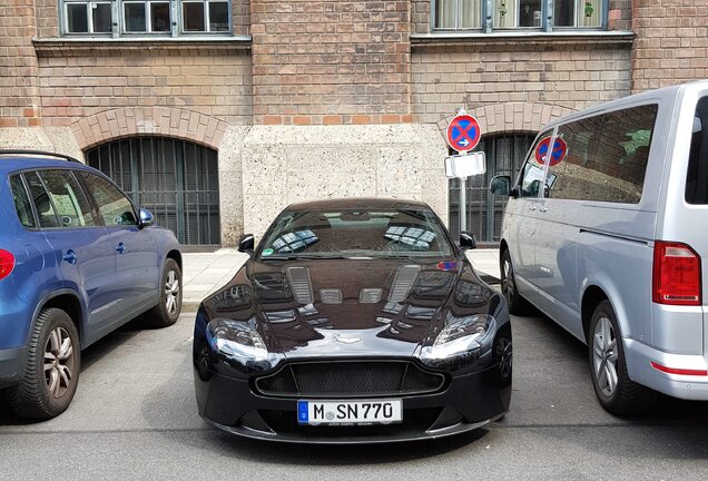 Aston Martin V12 Vantage S