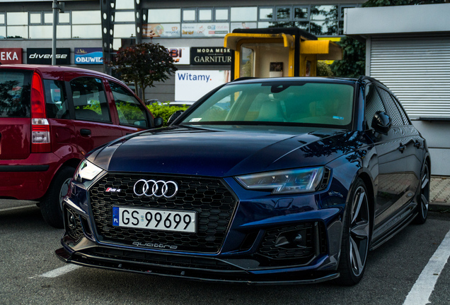 Audi RS4 Avant B9