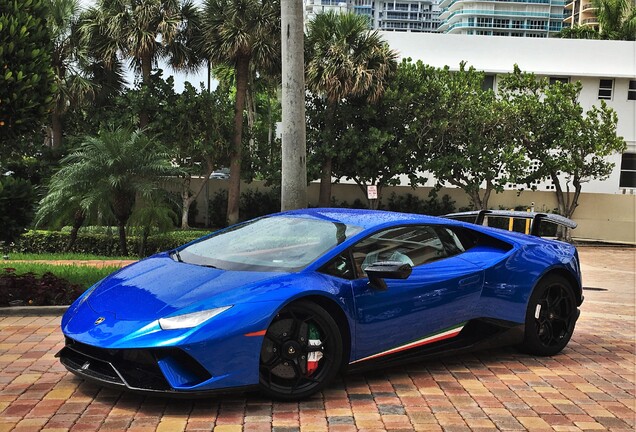 Lamborghini Huracán LP640-4 Performante