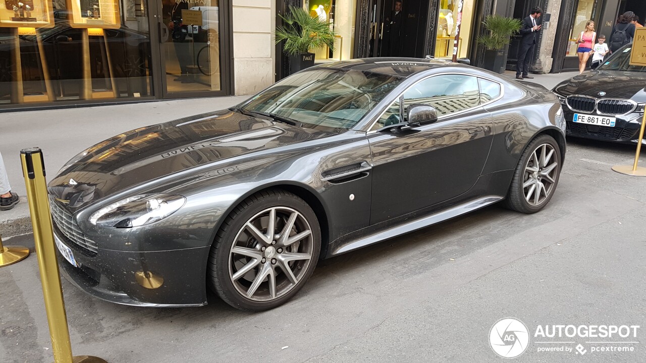 Aston Martin V8 Vantage S