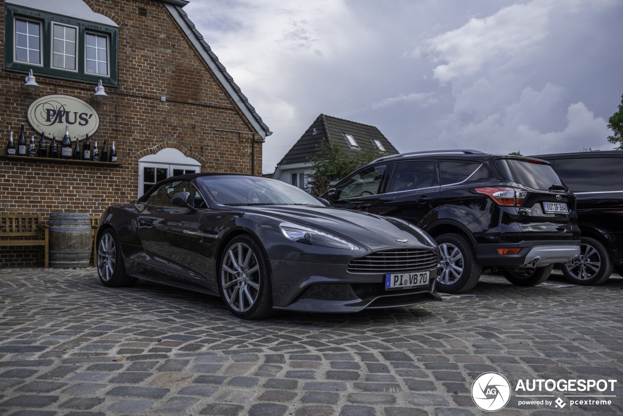 Aston Martin Vanquish Volante