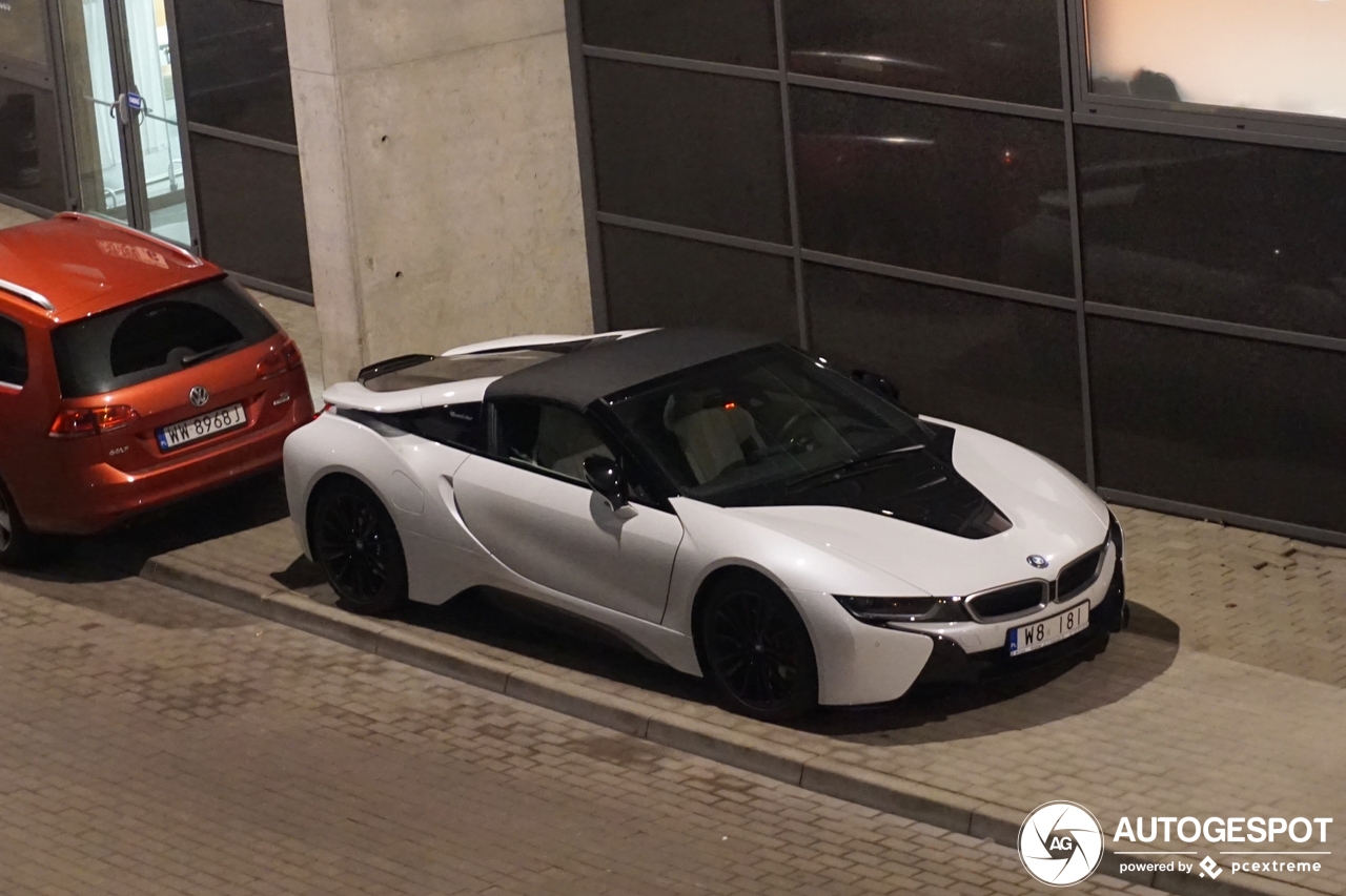 BMW i8 Roadster