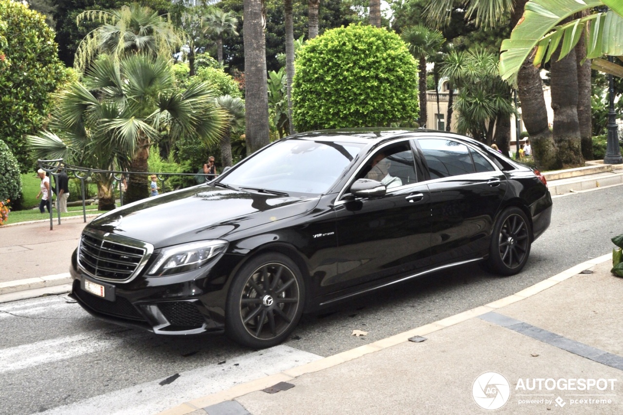 Mercedes-Benz S 65 AMG V222