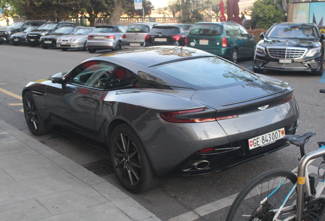 Aston Martin DB11