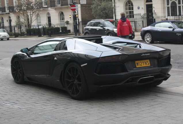 Lamborghini Aventador LP700-4 Roadster