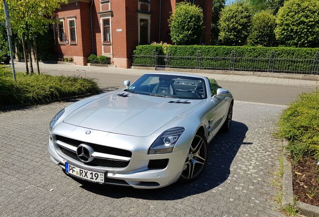 Mercedes-Benz SLS AMG Roadster