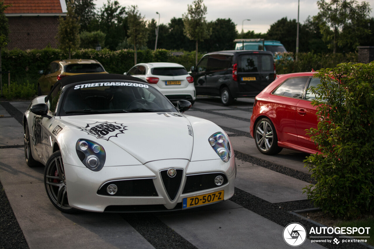 Alfa Romeo 8C Spider