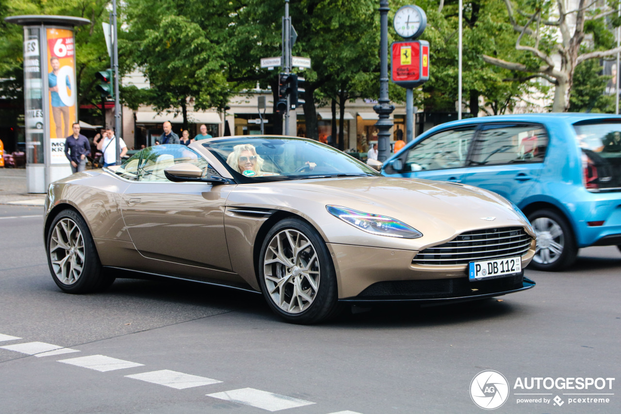 Aston Martin DB11 V8 Volante