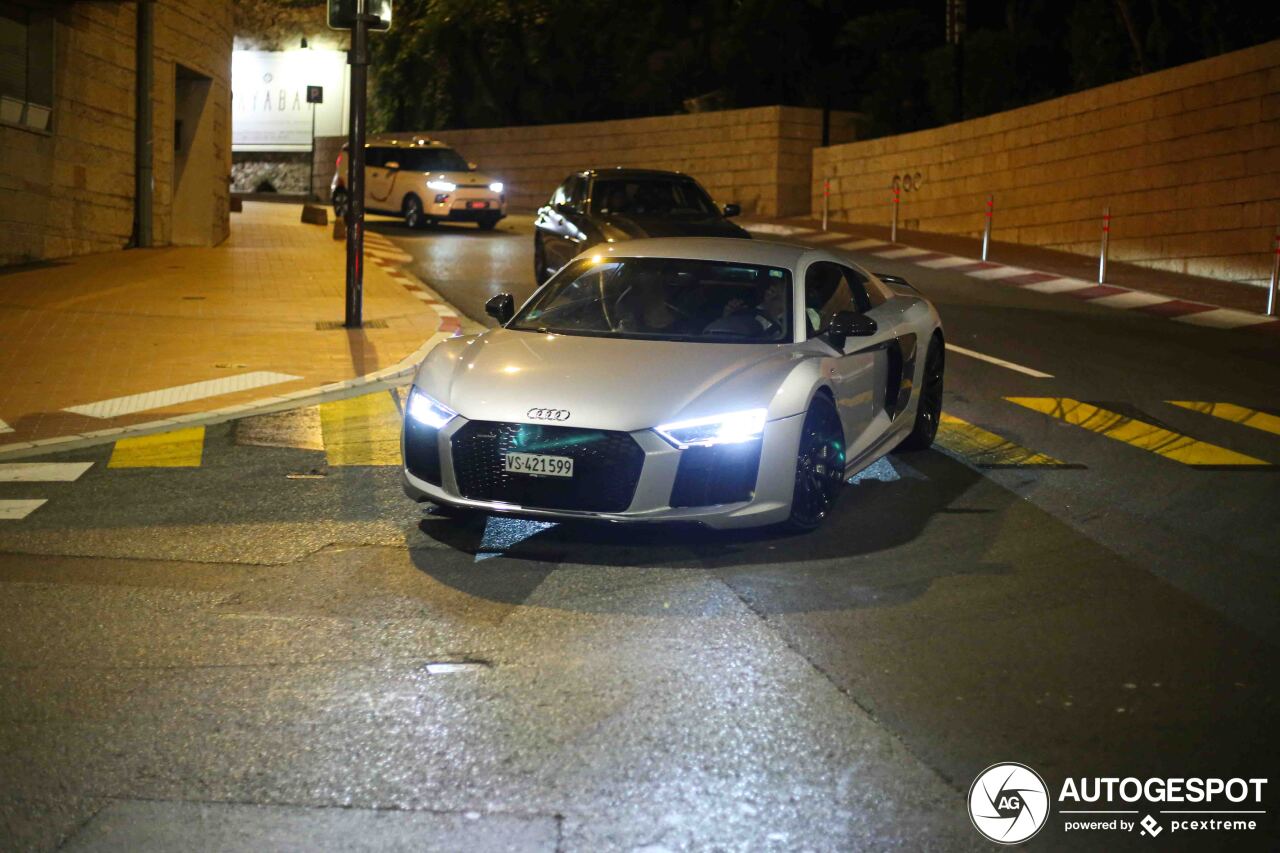 Audi R8 V10 Plus 2015