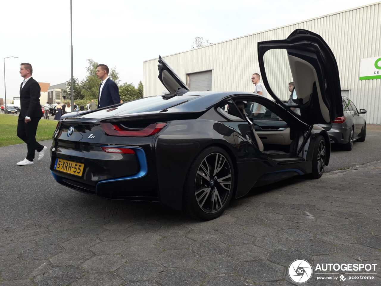 BMW i8