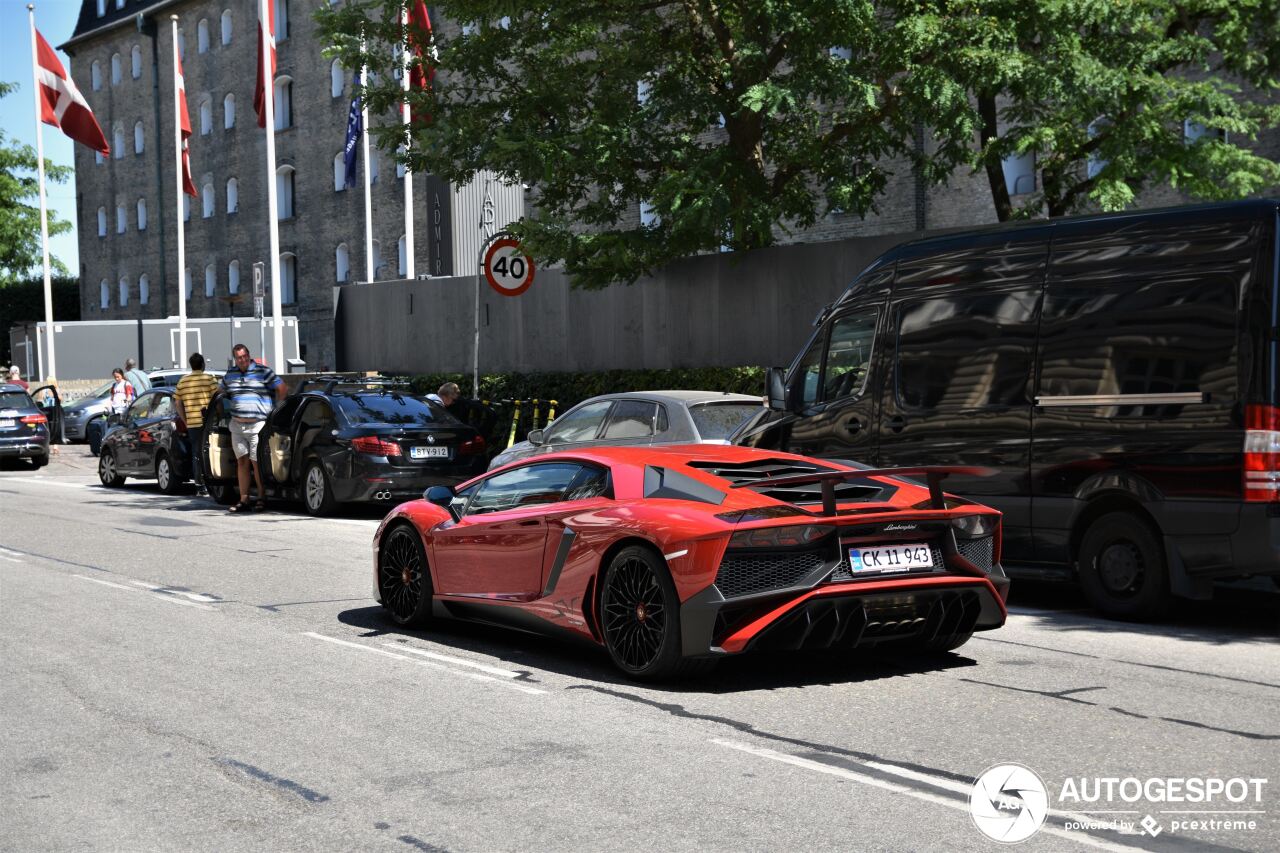 Lamborghini Aventador LP750-4 SuperVeloce