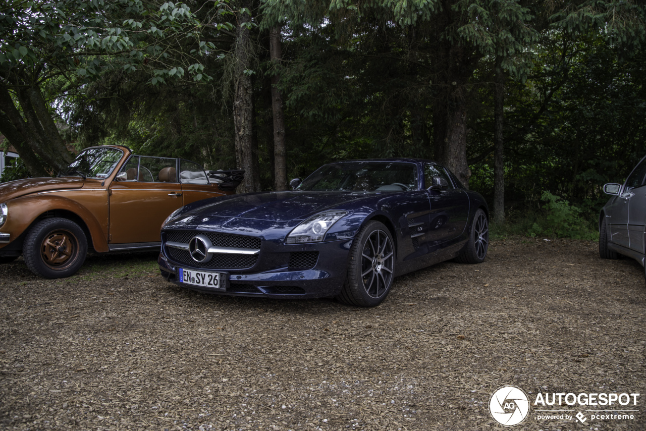 Mercedes-Benz SLS AMG