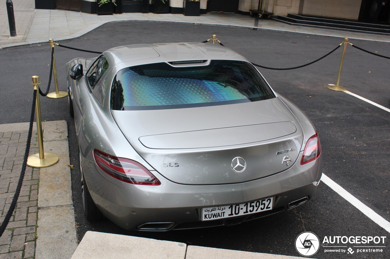 Mercedes-Benz SLS AMG