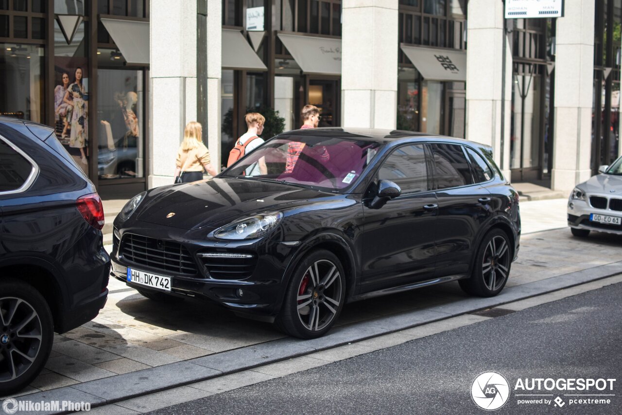 Porsche 958 Cayenne GTS