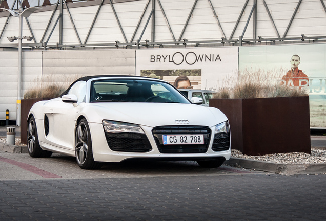 Audi R8 V10 Spyder 2013